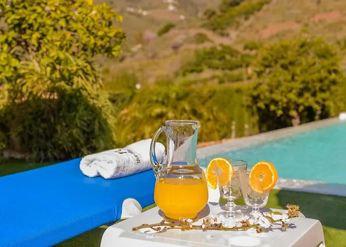 Villa Las Palmeras De Torrox By Ruralidays